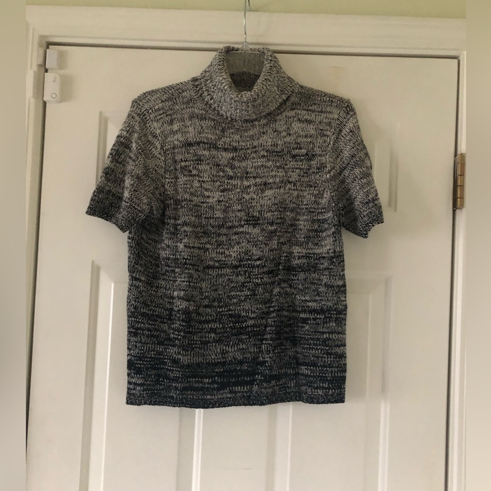 Liz Claiborne- Size Lg